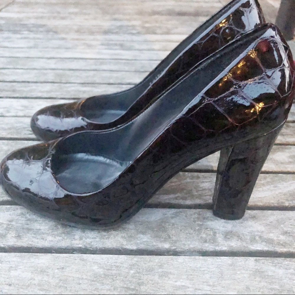 Brown Patent Leather Crocodile Embossed Pumps